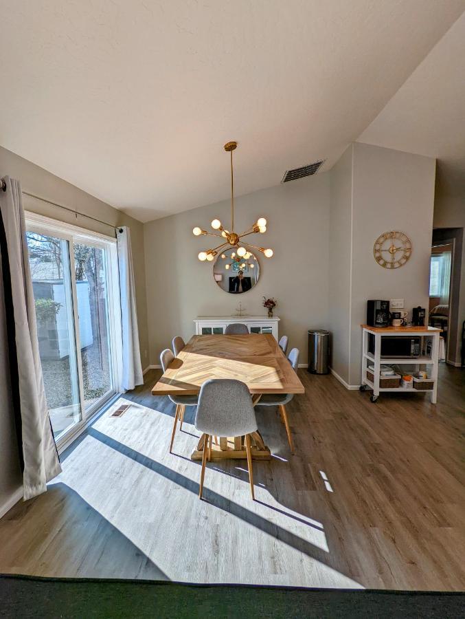 Contemporary 2-Bedroom Close To Downtown, Dining يوجين، أوريغون المظهر الخارجي الصورة